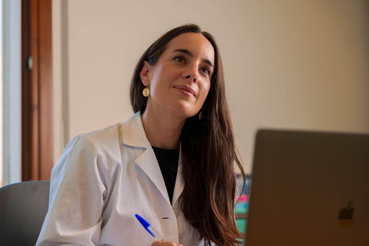 La Dott.ssa Giorgia Poppi, ginecologa esperta in endometriosi e dolore pelvico cronico
